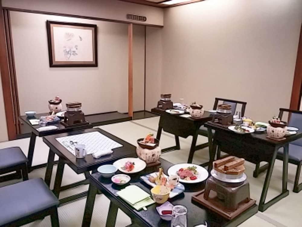 Shinki Hotel Shibukawa Ngoại thất bức ảnh